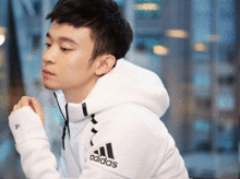 董子健头条里的中国,中国新时代青年风采展现