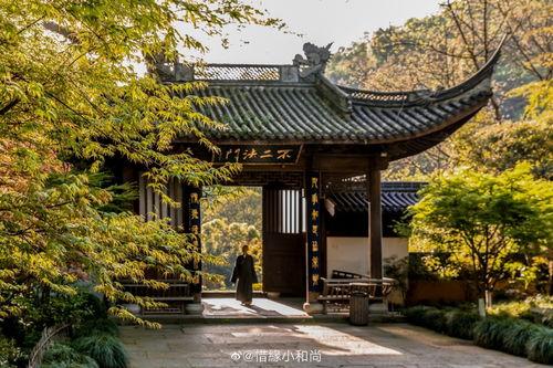 杭州灵隐寺网红照相点位,探寻杭州古刹的时尚魅力
